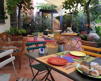 La Foresteria Garden Boutique B&B - Catania - Patio