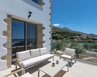 Falassarnia Apartments I - Kavousi - Balcony