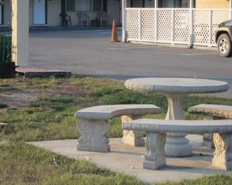 High Springs Country Inn - High Springs