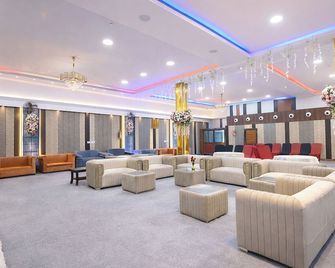 Fabhotel Regard - Varanasi - Lobby