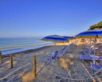 Il Girasole - Follonica - Pláž