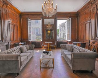 Le Champlain - לה רושל - טרקלין