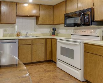 Incredibly Clean And New Two-Bedroom Townhome! - St Joseph - Kuchyň