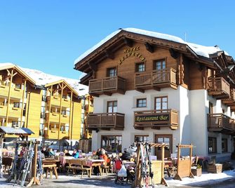 Hotel Helvetia - Livigno - Building