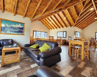 Hosteria El Paraiso - El Chaltén - סלון