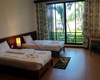 The Win Hotel - Bang Saphan - Bedroom