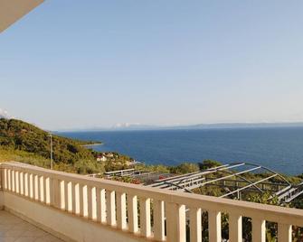 Apartments Marko - Brela - Balkon