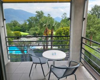 Hotel Nessi Locarno - לוקרנו - מרפסת