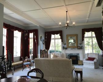 Blairgowrie House - Cambridge - Living room