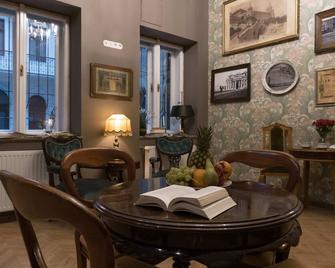 Metropolis Budapest Boutique Hotel - Budapest - Matsal