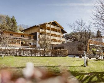 Seehotel Berau - Sankt Wolfgang im Salzkammergut - בניין