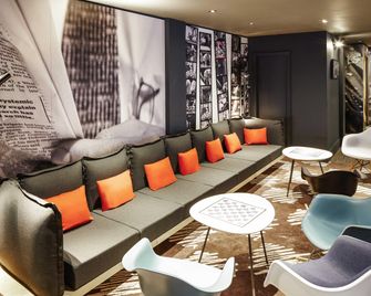 ibis London Heathrow Airport - Hayes - Sala de estar