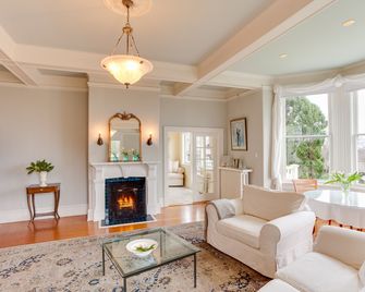 Fairholme Manor Inn - Victoria