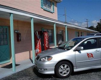 Base Motel By OYO South Tampa - Tampa - Building