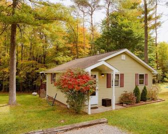 Cozy Cottage Near Cook Forest Park, Anf - Marienville
