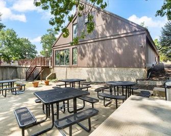 Excellent Family Stay w/ Boat Slip, 2 Pools, Hot Tub, Courts & Arcade Games - Lake Ozark - Patio