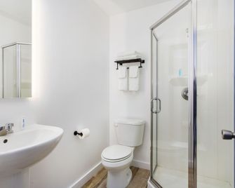 Grove Hotel - Cherry Grove
