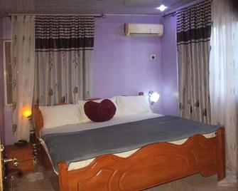 Hotel Princebella - Alimosho - Habitación