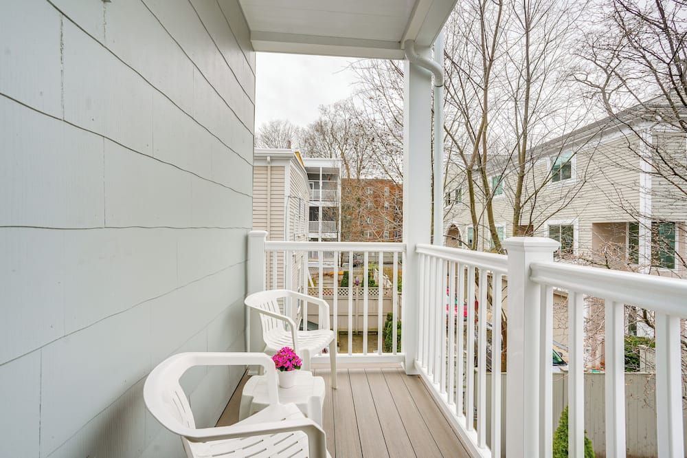 Walk To Harvard Square Apartment In Camb - קיימברידג' - מרפסת