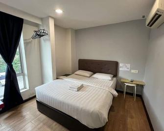 Hotel Viva - Klang - Bedroom