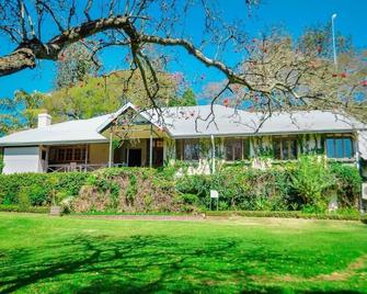 Avoca Vale Country Hotel - Louis Trichardt - Building