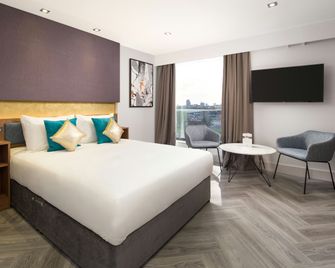 Roomzzz London Stratford - London - Bedroom