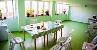 Kesabella Touristic House - Parakar - Dining room