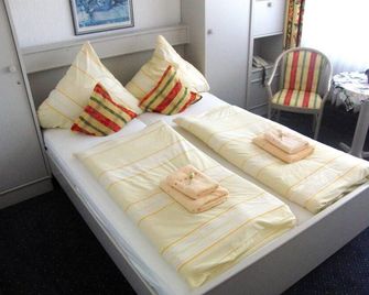 Hotel zur Fischerklause - Butjadingen - Slaapkamer