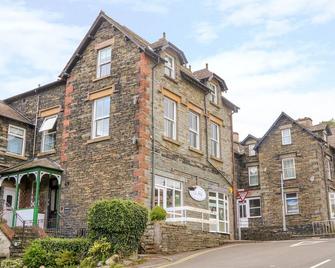 Rooftops, Pet Friendly In Coniston - Coniston - Building