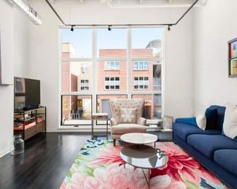 Luxurious Willits Loft Getaway - Basalt - Living room