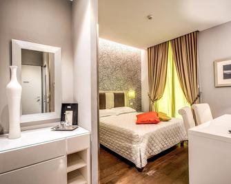 Roma Boutique Hotel - Rome - Bedroom