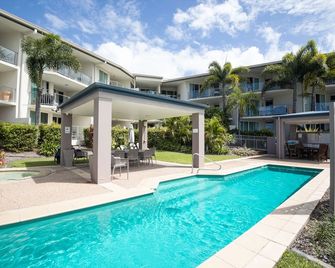 Resort Style Oasis, 2 Bedroom, 2 Bath, sleeps 6 - Caloundra - Piscine