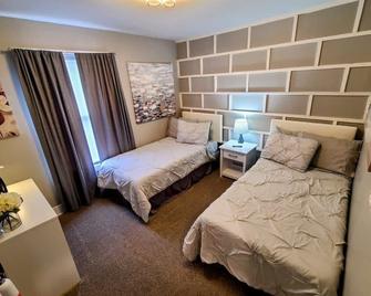 Luxury Listing - 92 Walkable Score Downtown Kzoo - Kalamazoo - Bedroom