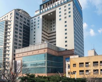 Toyoko Inn Daejeon Government Complex - Daejeon - Byggnad