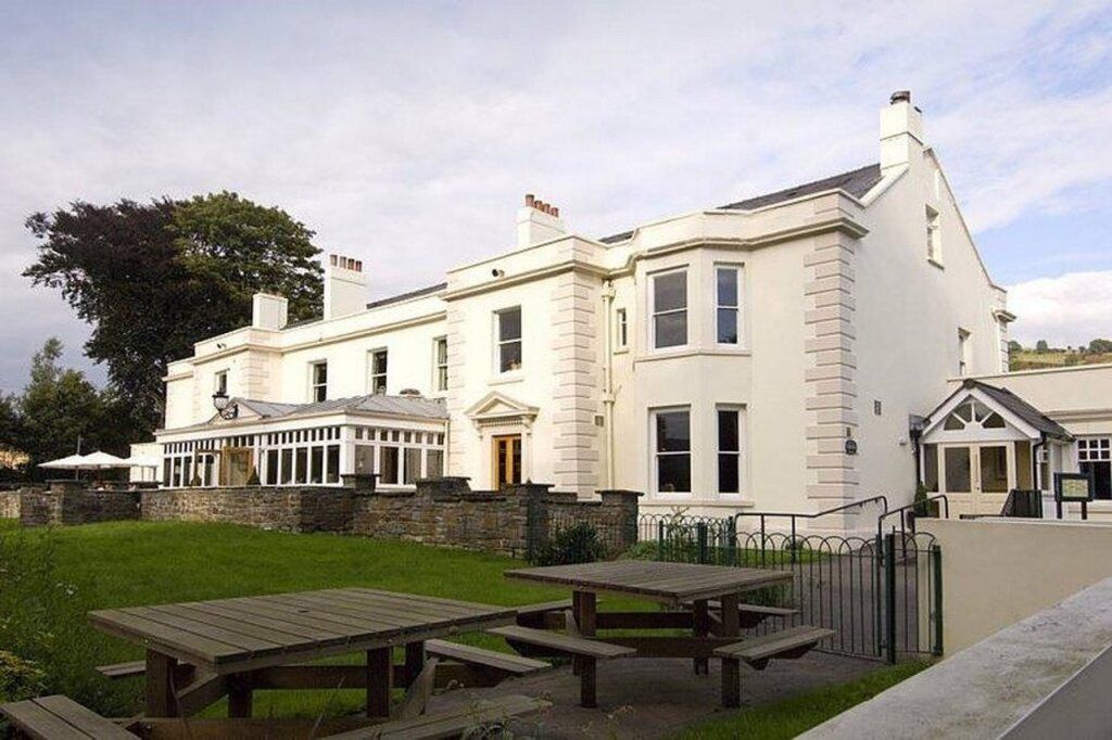 Travelodge Merthyr Tydfil