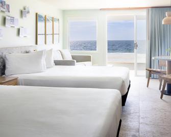 Riviera Beach Resort - South Yarmouth - Bedroom