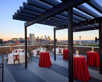 Fairfield Inn by Marriott Denver Downtown - Denver - Balcony