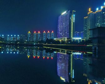 Chongqing Suoyi Hotel (Chongqing Shapingba Sanxia Square Branch) - تشونغتشينغ - غرفة نوم