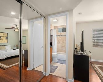 Mission Hills Dream - Bbq, Patios, Ac, Parking - San Diego