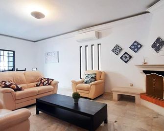 Casa das Andorinhas - Olhão - Living room