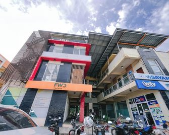 Stop-N-Stay Inn - Valencia City - Building