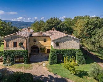 The Real Tuscany great for families and friends in the Orcia Valley - Buonconvento - Building