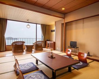 New Kankai Honkan Tenku Hotel Kairo - Shodoshima - Essbereich