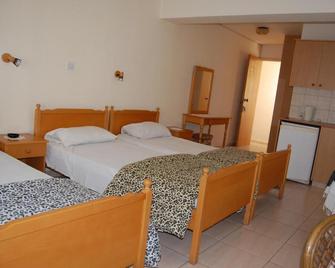 Nicos & Olympia Apartments - Polis Chrysochous - Bedroom