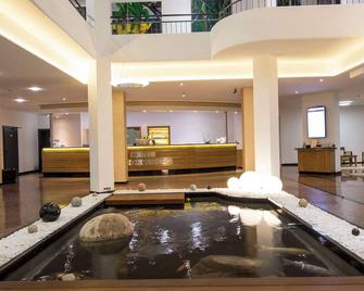 Best Western Plus Hotel Am Schlossberg - Nürtingen - Salónek