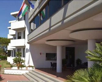 Residence With Pool In Marina Di Cecina - Cecina