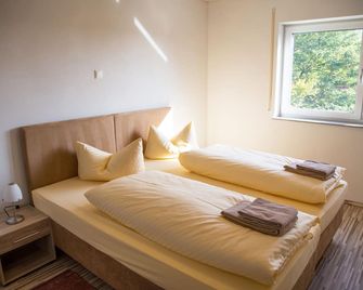 Gästehaus und Fewo Lamm Garni - Blaubeuren - Quarto