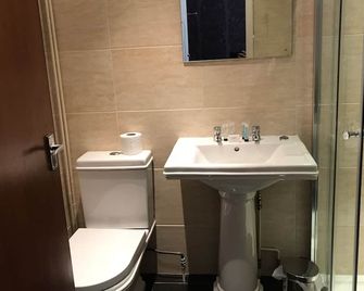 The Embassy Hotel - Great Yarmouth - Kylpyhuone