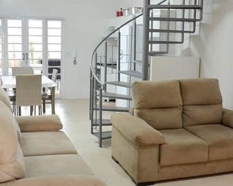 Tati's house Olímpia-casa para até 11 pessoas - Olímpia - Stue