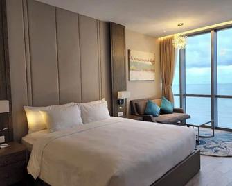 Holi Panorama Condotel - Nha Trang - Bedroom